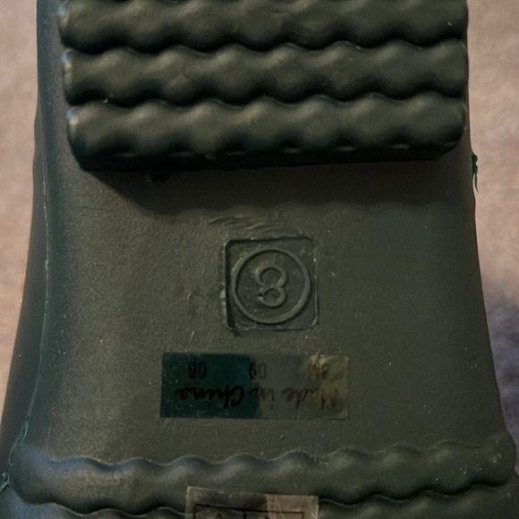 Never Worn Jack Roger’s snow boots - Picture 3 of 4